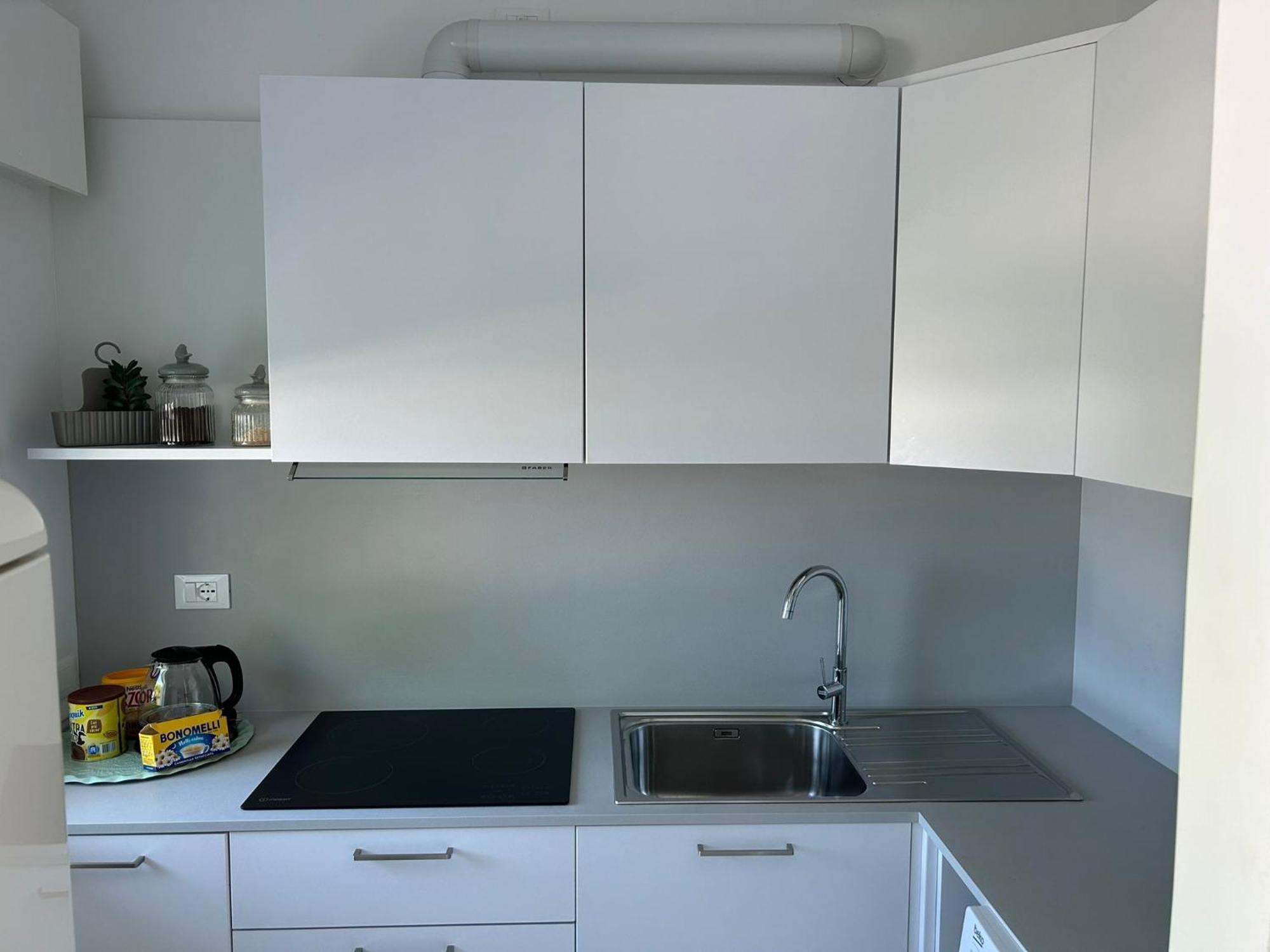 Marine House Apartment Линяно Сабиадоро Екстериор снимка